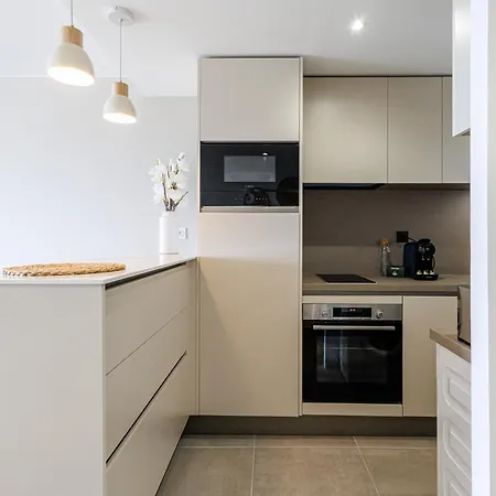 Apartment Espace 2000 - Beautiful 1bdr With Sea View - Swimming Pool - Ac - Parking